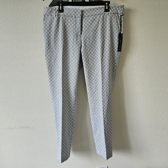 NWT Willi Smith Women's Gray White Straight Legs Workpants size 14. - Picture 2 of 10